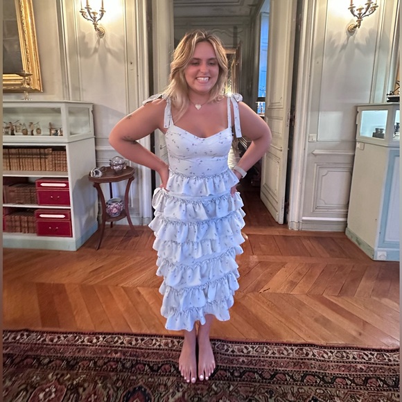 WAYF Pleated Tiered Dress - Picture 3 of 4